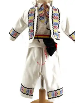 Costum National Titel 12