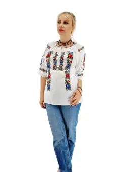 Ie Traditionala Marta 8