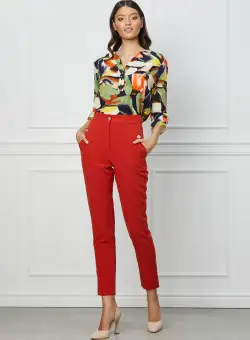 Pantaloni Moze caramizii cu nasturi decorativi