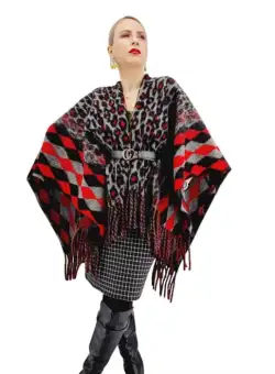 Poncho din lana cu blanita Sanda 14