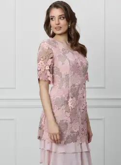 Rochie Andia roz din dantela
