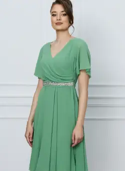 Rochie Ella Collection Amy verde fistic cu pliuri la bust si cordon in talie