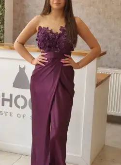 Rochie lunga de ocazie din tafta mov cu partea superioara din broderie florala 3D