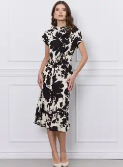 Rochie Mady ivory cu imprimeuri florale negre si fronseuri cu nod in talie