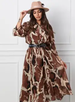 Rochie Valeria maro cu imprimeuri ivory si curea in talie