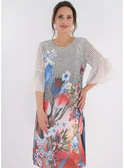 Rochie vaporoasa din voal cu desen bordurat floral