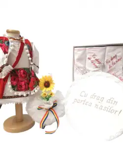 Set Botez Traditional Manuela , 3 piese costumas, lumanare, trusou