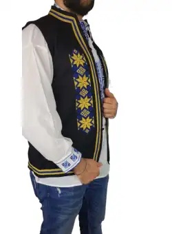 Vesta barbateasca brodata Laurentiu 3