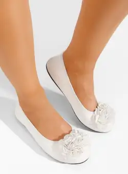 Balerini dama Mathia albi