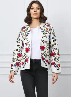 Blazer alb cu broderie florala