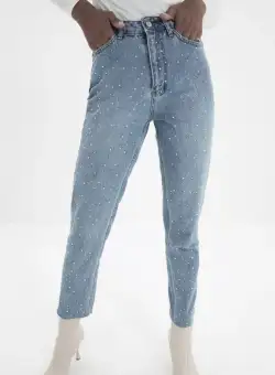 Blugi dama momfit cu strasuri