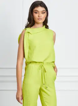Bluza LaDonna lime cu volanas si perle
