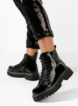 Bocanci lacuiti dama Catherines negri