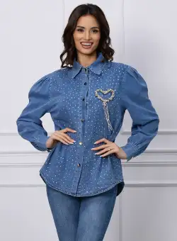 Camasa din denim cu strasuri si aplicatie in forma de inima