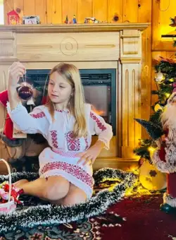 Compleu fete cu broderie Delia 4