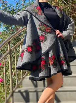 Costum din lana Anisoara 5