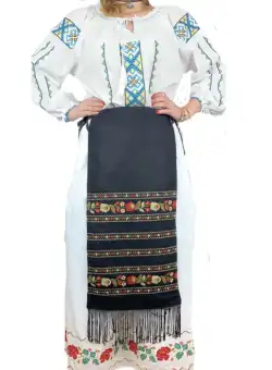 Fota traditionala Suzana