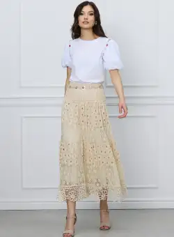 Fusta Liana bej din dantela cu aplicatie in talie