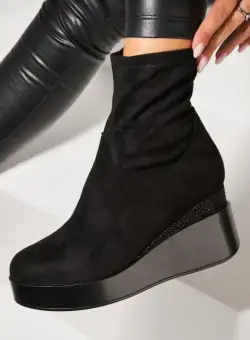 Ghete Dama Imblanite Negre din Piele Ecologica Intoarsa Rayna