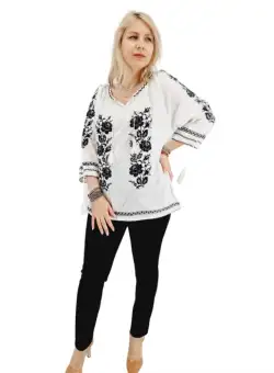 Ie Traditionala Roza 17