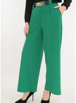 Pantaloni lejeri verzi cu o curea elastica in talie