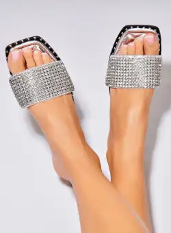 Papuci/Slapi Argintii din Piele Ecologica Evia