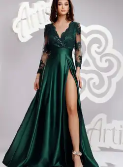 Rochie Artista lunga din tafta verde cu partea superioara din broderie