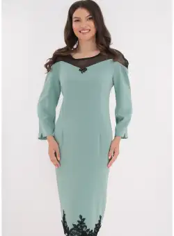 Rochie eleganta vernil cu broderie neagra