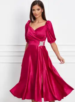 Rochie Malvena bordo din satin cu aplicatie in talie