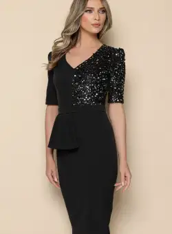 Rochie MBG neagra accesorizata cu basc si paiete