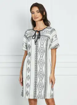 Rochie Moze alba cu broderie neagra