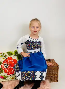 Rochita stilizata cu motive traditionale Laura 6