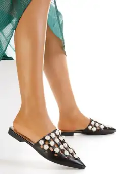 Saboti dama Yasmina Negri