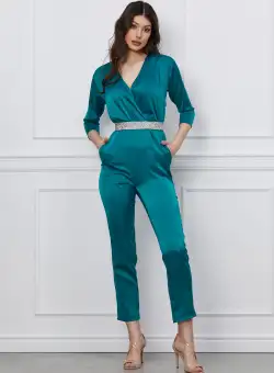 Salopeta Dy Fashion verde cu spatele gol si cordon din strasuri