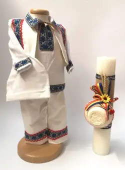 Set Botez Traditional Adi 5 , 2 piese costumas traditional si lumanare Botez Traditional