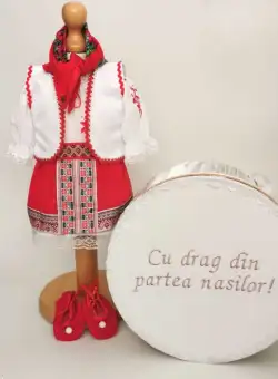 Set Botez Traditional , Costum Traditional Muna 16 - 2 piese costumas si cutie botez