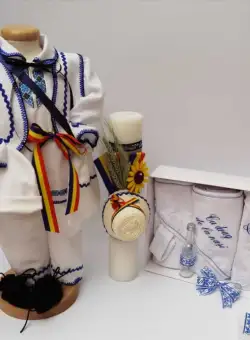 Set Botez Traditional Raul 16 - 3 piese Botez Traditional : costumas , trusou si lumanare