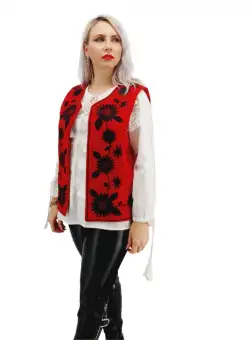 Vesta traditionala Rozalia