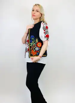 Vesta Traditionala Valentina 5